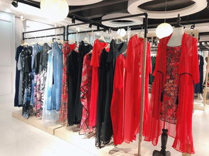 翥品牌折扣女裝 真絲連衣裙批發(fā)，不剪標(biāo)的高性價比之選